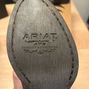 Women’s Boots Ariat Brand Size 7.5B